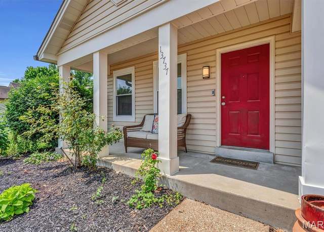 Property at 13737 Minnette Ct, St Louis, MO 63128, 2 beds, 2 baths