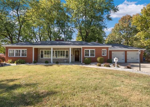 Property at 3901 Wabash Ave, Granite City, IL 62040, 2 beds, 1.5 baths