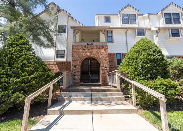 Property at 7037 Green Tee Ct Unit F, St Louis, MO 63129, 2 beds, 2 baths