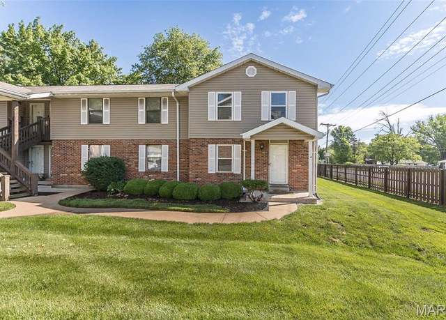 Property at 1815 New Sun Ct, Hazelwood, MO 63031, 2 beds, 2.5 baths