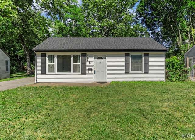 Property at 8 Mcnulty Dr, Florissant, MO 63031, 3 beds, 1 bath