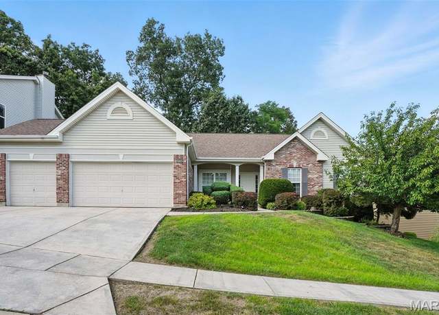 Property at 5065 Romaine Spring Dr, Fenton, MO 63026, 4 beds, 3 baths