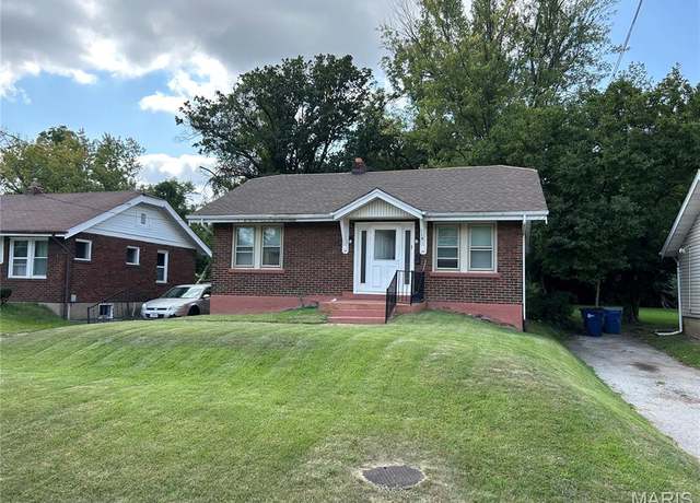 Property at 114 Bernhardt Ave, St Louis, MO 63121, 3 beds, 1 bath