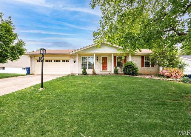 Property at 22 May Valley Ln, Fenton, MO 63026, 3 beds, 2 baths