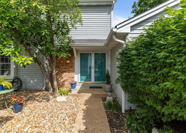 Property at 2306 Claymoor Dr, Chesterfield, MO 63017, 3 beds, 3.5 baths