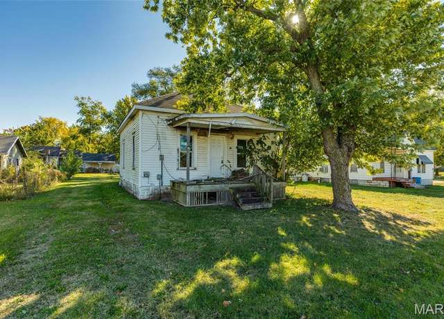 Property at 708 S Jefferson, Litchfield, IL 62056, 2 beds, 1 bath