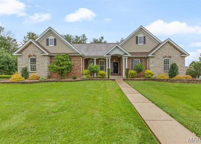 Property at 457 Yellowstone Dr, Farmington, MO 63640, 3 beds, 3 baths