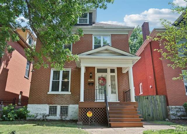 Property at Property in St Louis, MO 63116, 3 beds, 1 bath