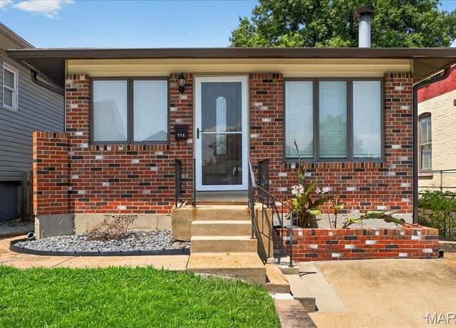 Property at 773 Zeiss Ave, St Louis, MO 63125, 2 beds, 2 baths