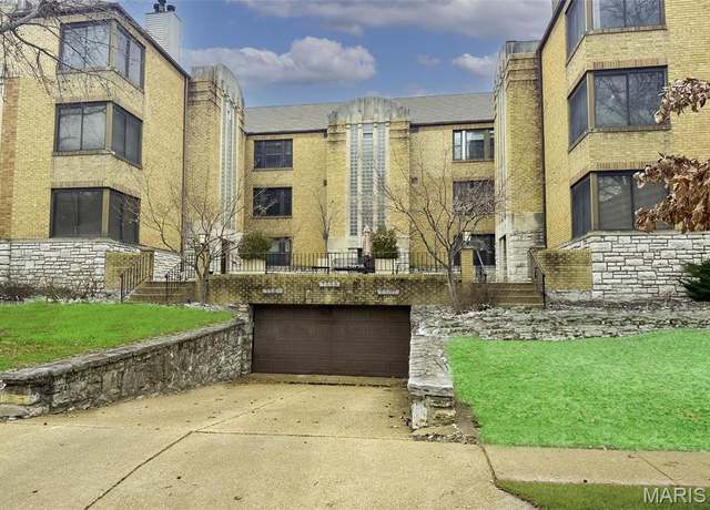 Property at 7559 Byron Pl Unit 1E, Clayton, MO 63105, 3 beds, 2 baths