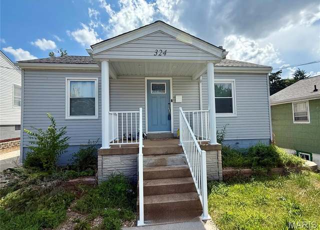 Property at 324 Degenhardt Ave, St Louis, MO 63125, 2 beds, 1 bath