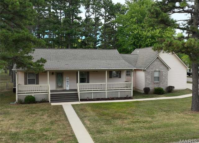 Property at 3011 Wolf Run, Poplar Bluff, MO 63901, 3 beds, 2 baths