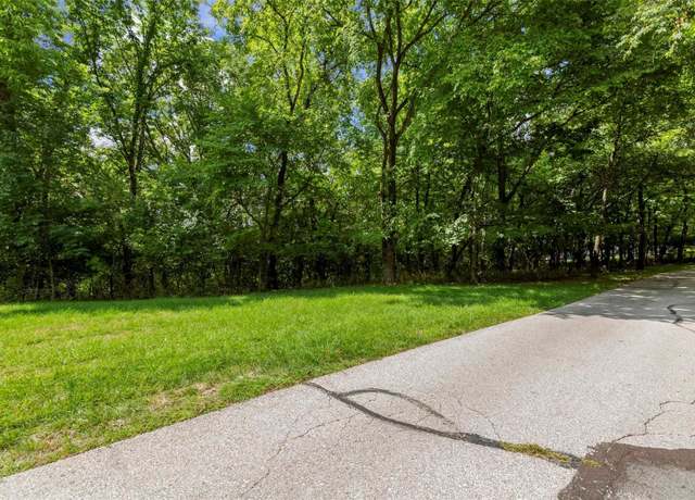 Property at 18520 Hawks Hill Rd, Wildwood, MO 63069