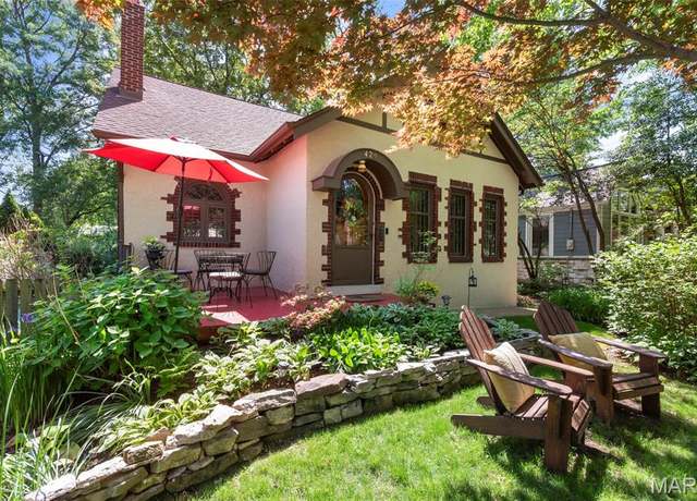 Property at 420 S Gore Ave, St Louis, MO 63119, 3 beds, 2 baths