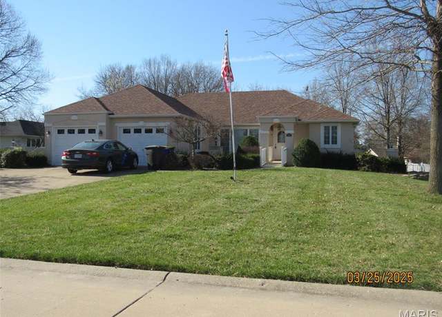 Property at 149 Bluffview Dr, Troy, MO 63379, 3 beds, 2 baths