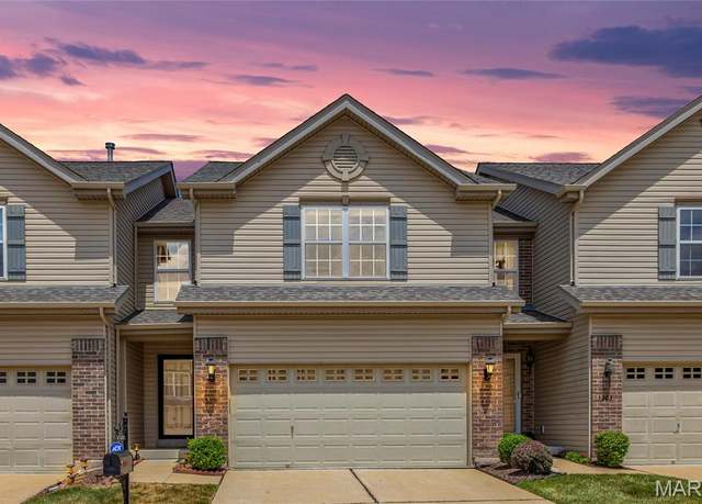 Property at 1207 Saltash Ct, St Louis, MO 63129, 3 beds, 2.5 baths