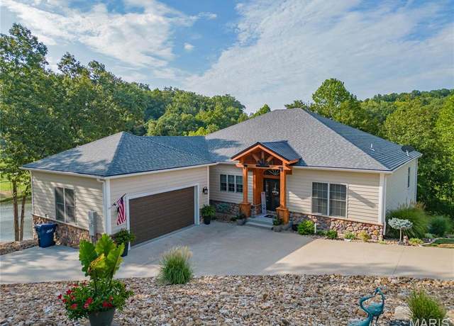 Property at 4 Isleworth Ave, Lake Ozark, MO 65049, 5 beds, 5 baths