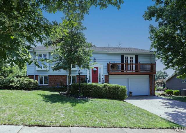 Property at 208 Greenmore Dr, Ballwin, MO 63011, 4 beds, 3 baths