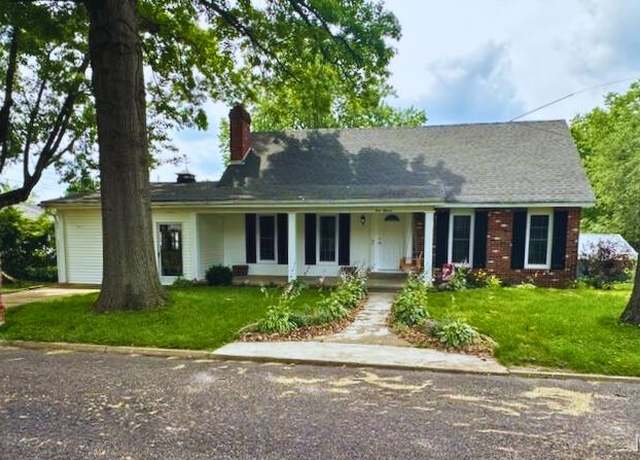 Property at 111 Holman St, Washington, MO 63090, 4 beds, 2 baths