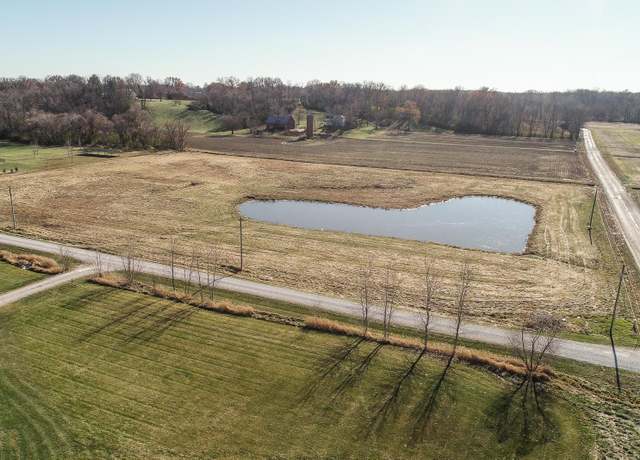 Property at 21 Fields Creek Ct, Edwardsville, IL 62025