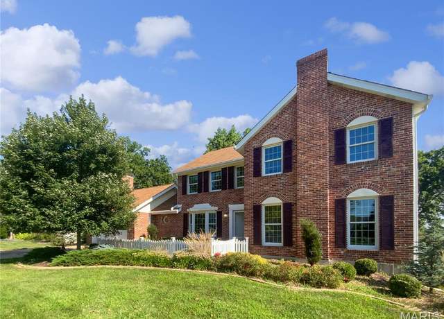 Property at 15969 Woodlet Park Ct, Chesterfield, MO 63017, 4 beds, 3.5 baths