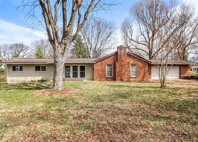 Property at 12 Stardust Ct, Manchester, MO 63021, 2 beds, 2 baths