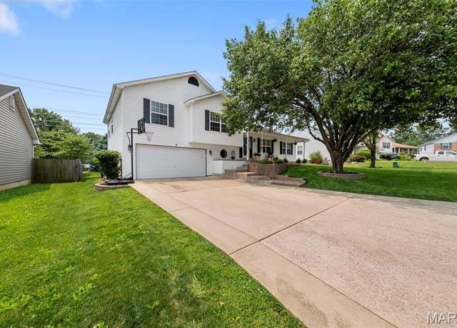 Property at 1575 Tea Party Ln, O'fallon, MO 63366, 3 beds, 2.5 baths