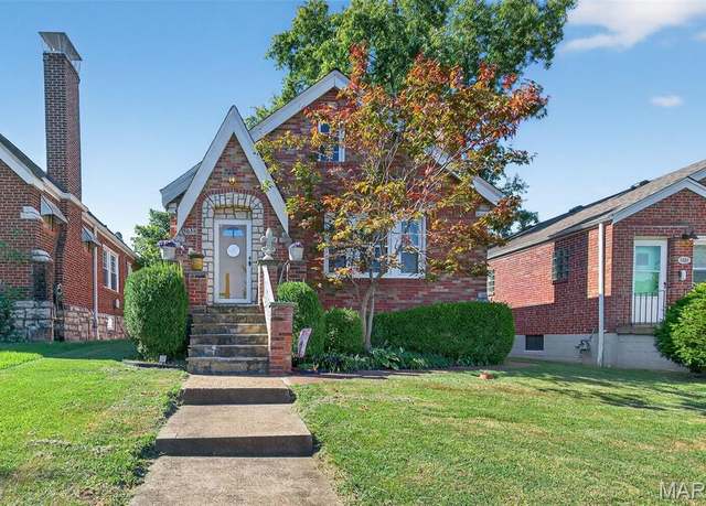 Property at 5656 Pernod Ave, St Louis, MO 63139, 3 beds, 2 baths
