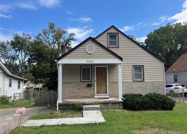 Property at 3720 High Dr, St Ann, MO 63074, 2 beds, 2 baths
