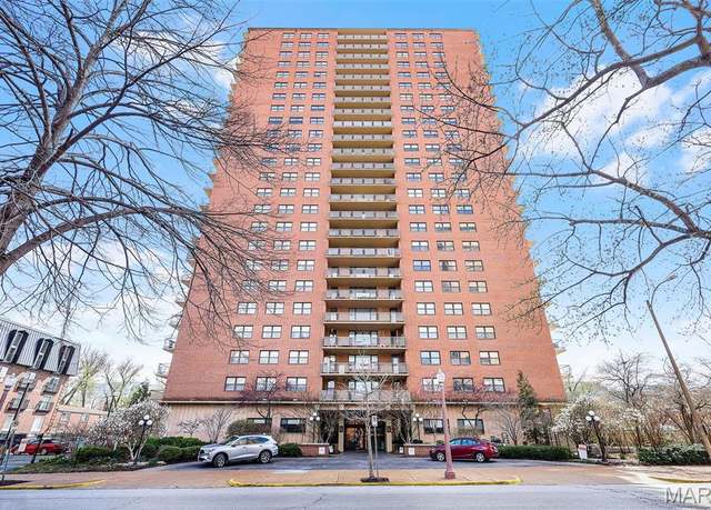 Property at 4466 W Pine Blvd Unit 23C, St Louis, MO 63108, 3 beds, 2 baths