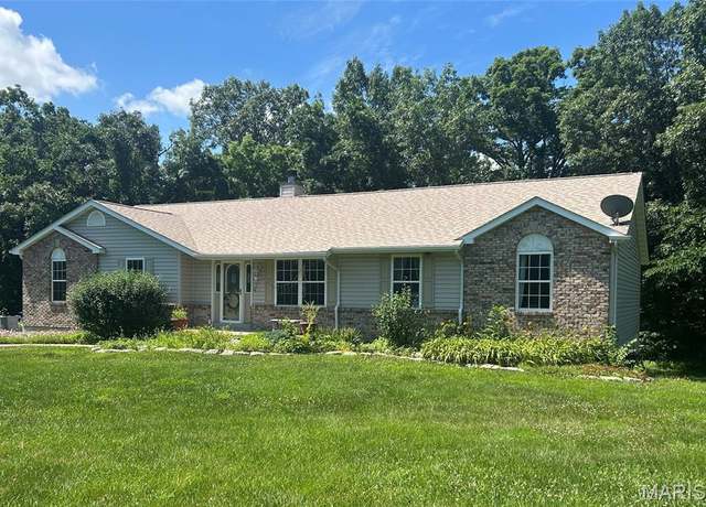 Property at 47 Oak Valley Dr, Troy, MO 63379, 3 beds, 2 baths