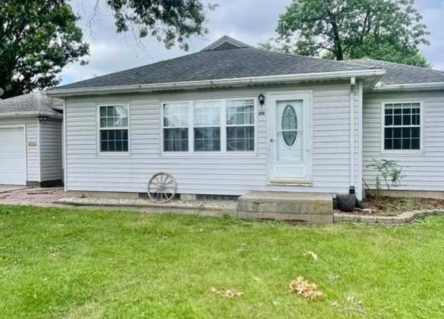 Property at 616 12th St, Wood River, IL 62095, 2 beds, 1 bath