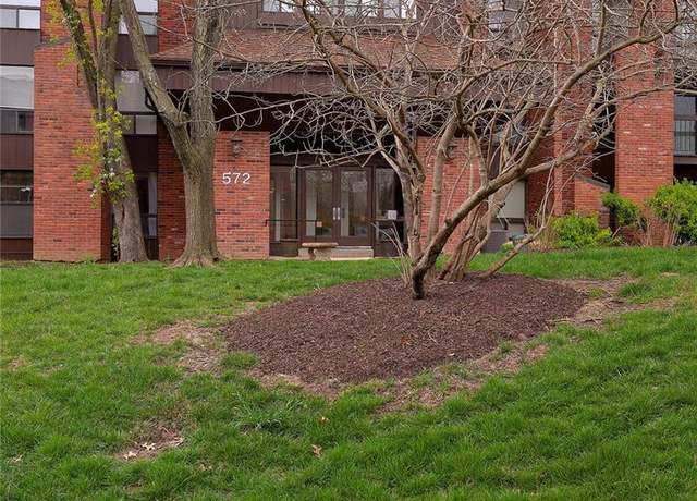 Property at 572 Coeur De Royale Dr #108, St Louis, MO 63141, 2 beds, 2 baths
