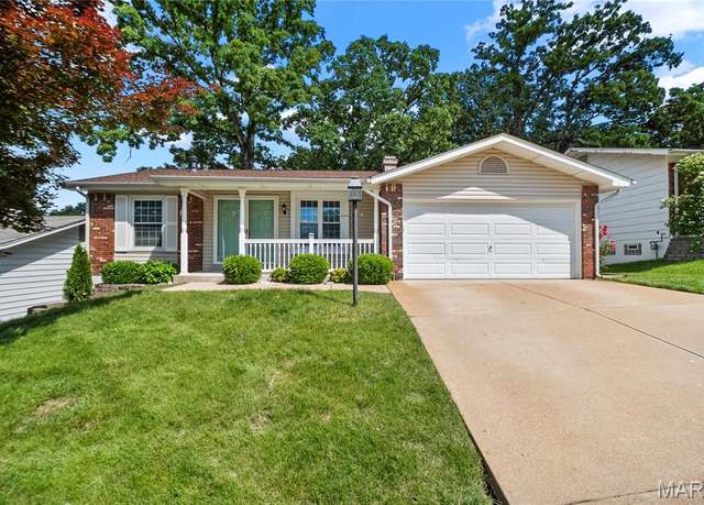 Property at 4108 Marseille Dr, St Louis, MO 63129, 3 beds, 3 baths