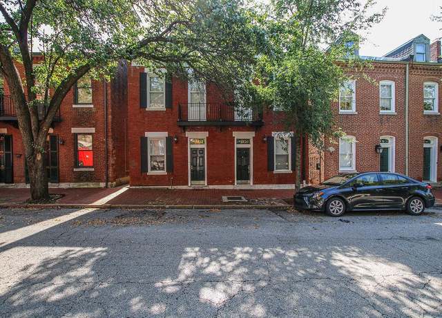 Property at 1818 S 8th St, St Louis, MO 63104, 16 beds, 12 baths