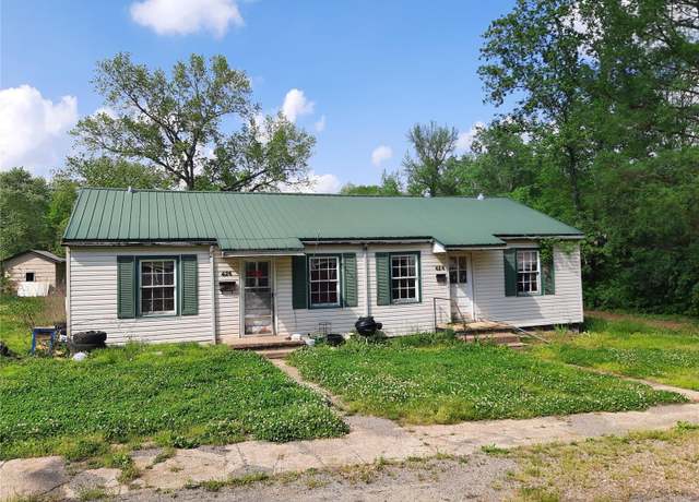 Property at 424 Poplar St, Piedmont, MO 63957, 12 beds, 6 baths