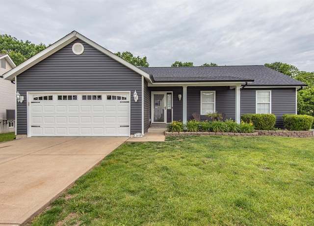 Property at 3073 Valley Oaks Dr, Imperial, MO 63052, 3 beds, 2 baths