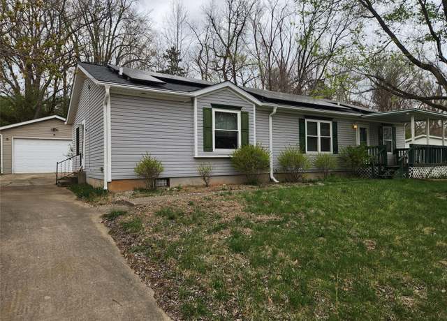 Property at 30 Brown Dr, Fairview Heights, IL 62208, 3 beds, 2 baths