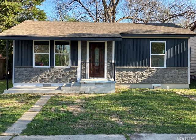 Property at 804 Mcpheeters, Oran, MO 63771, 2 beds, 2 baths