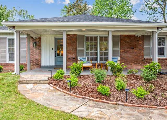 Property at 12153 Lake Constance Dr, St Louis, MO 63146, 3 beds, 2 baths