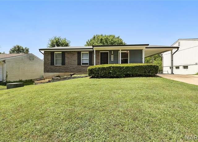 Property at 3939 Hawthorn Dr, Imperial, MO 63052, 3 beds, 1 bath