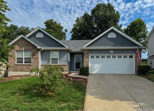 Property at 547 Great Oaks Meadow Dr, Wentzville, MO 63385, 4 beds, 3 baths