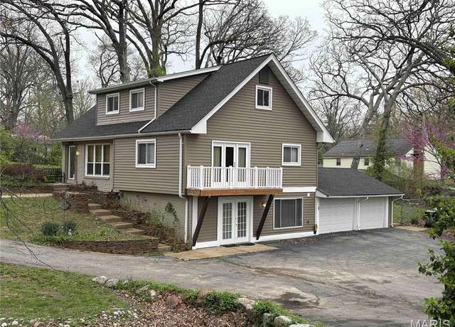 Property at 8930 General Grant Ln, St Louis, MO 63123, 5 beds, 3 baths
