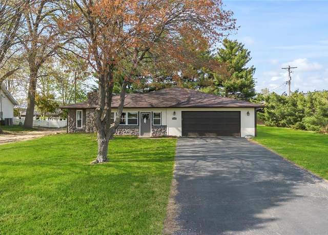 Property at 151 Smola Ln, Glen Carbon, IL 62034, 3 beds, 2 baths