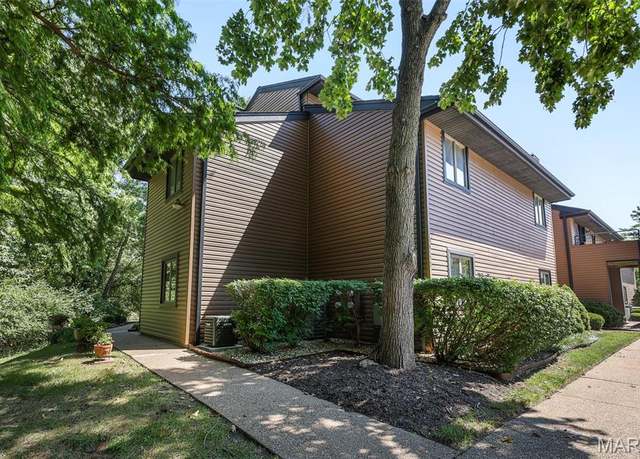 Property at 13815 Amiot Dr Unit C, St Louis, MO 63146, 3 beds, 2 baths