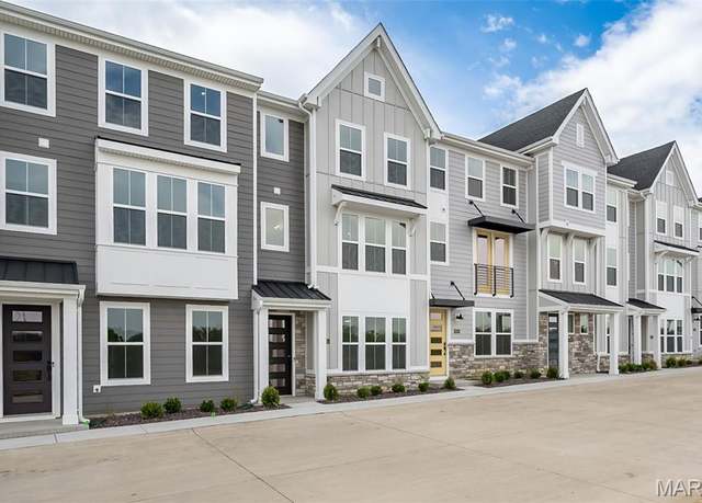 Property at 8915 E Gateway Hts Unit 94-803, Richmond Heights, MO 63144, 4 beds, 3.5 baths