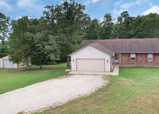 Property at 26257 Trailwood Dr, Warrenton, MO 63383, 4 beds, 3 baths