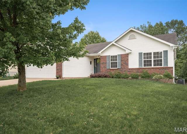 Property at 50 Mcclay Trail Dr, St Peters, MO 63376, 3 beds, 2.5 baths