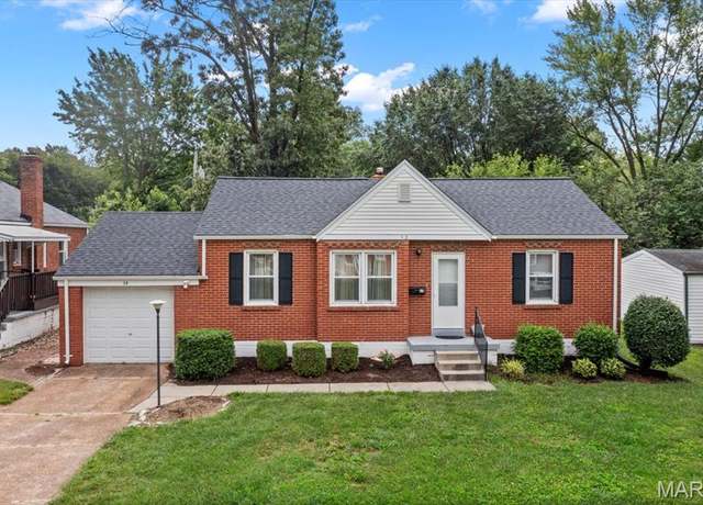 Property at 13 Saint Martha Ct, Florissant, MO 63031, 3 beds, 1 bath