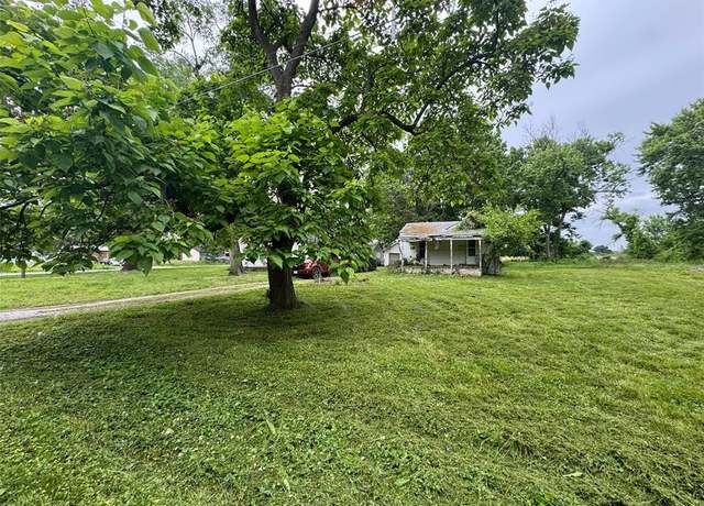 Property at 1009 Ernest St, Cahokia, IL 62206, 2 beds, 1 bath